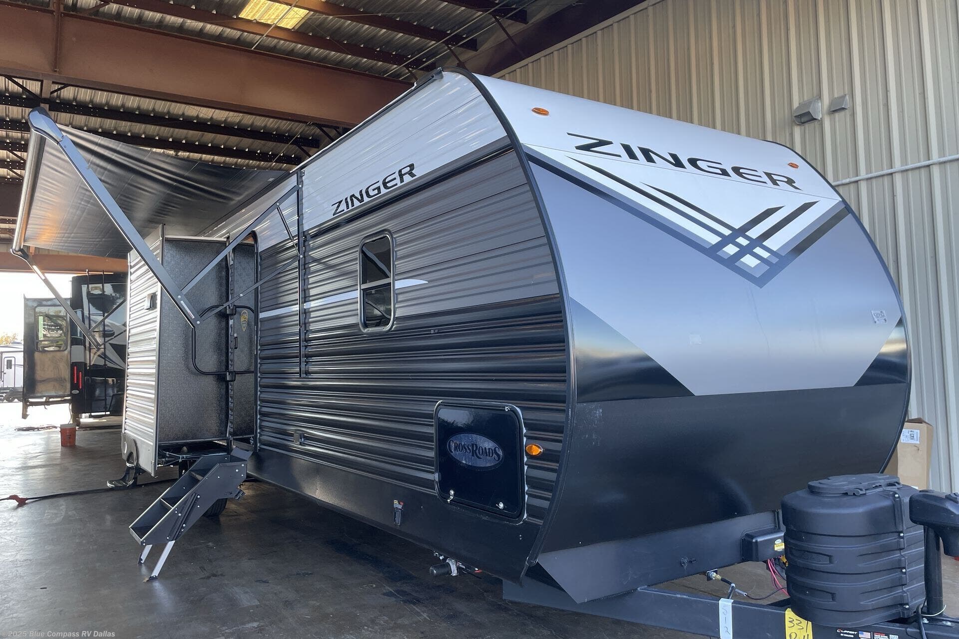 New 2026 CrossRoads Zinger 331BH available in Mesquite, Texas