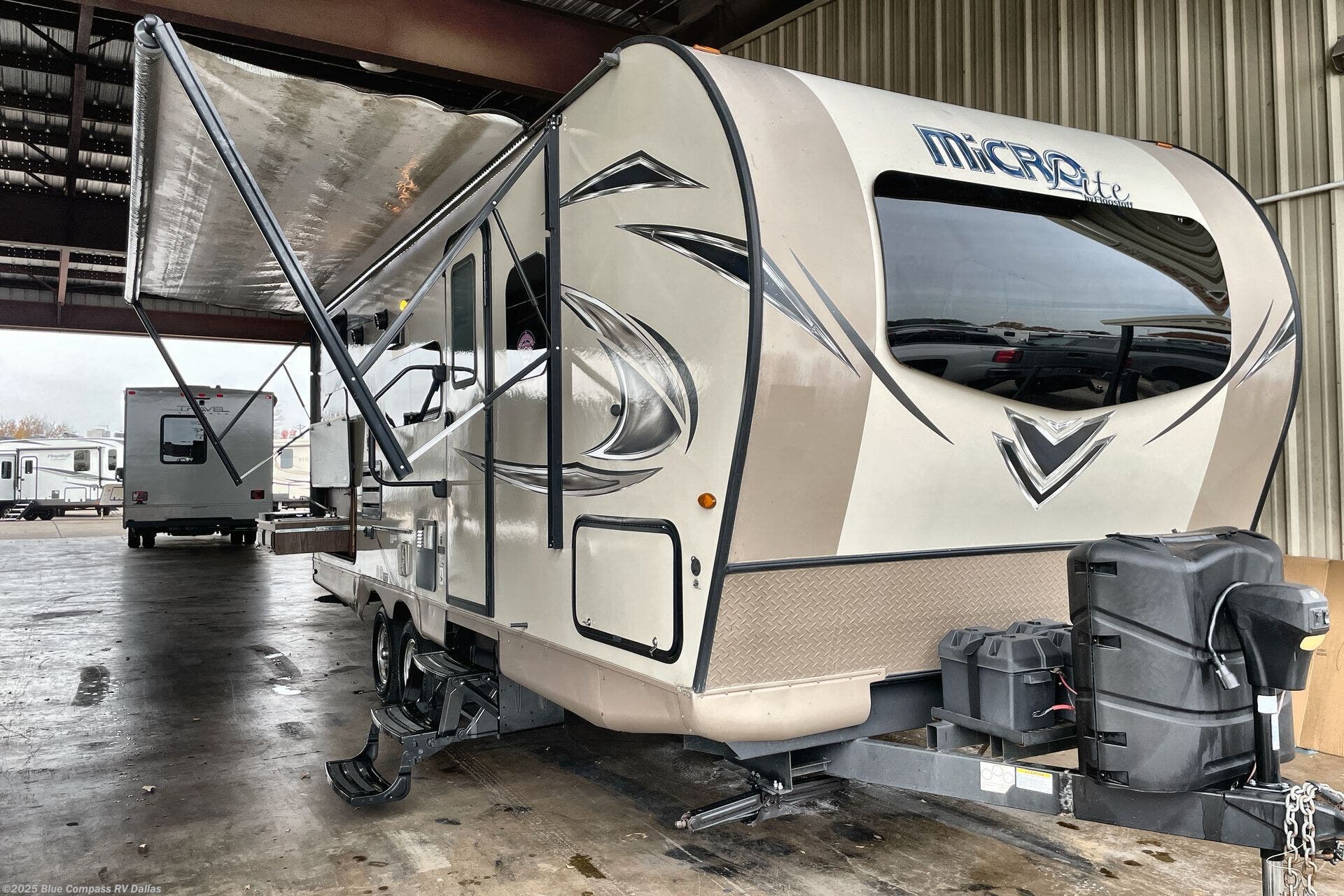 Used 2019 Forest River Flagstaff 25RBDS available in Mesquite, Texas