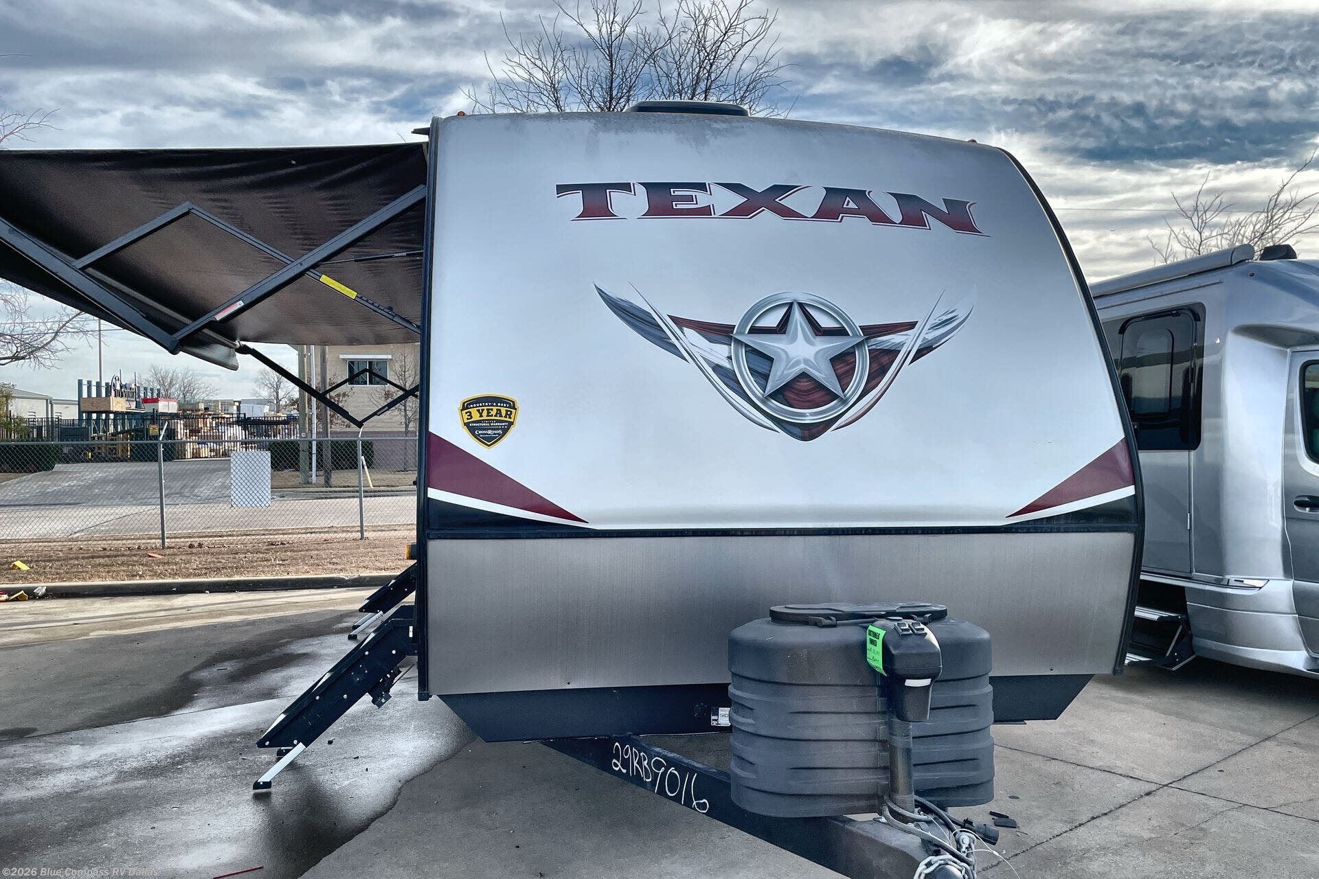 Used 2024 CrossRoads  Texan 29RB available in Mesquite, Texas