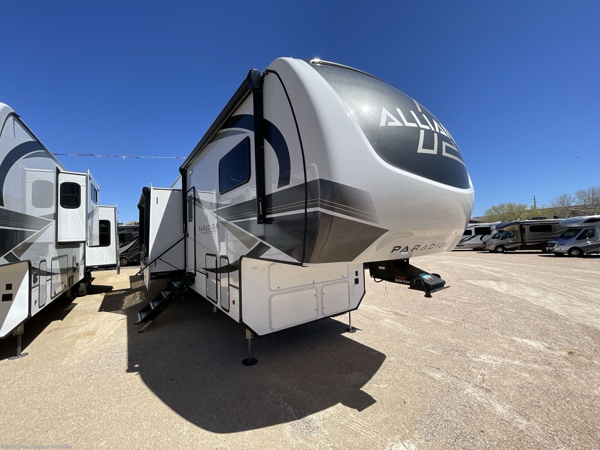 Used 2024 Alliance RV Paradigm 395DS available in Mesquite, Texas
