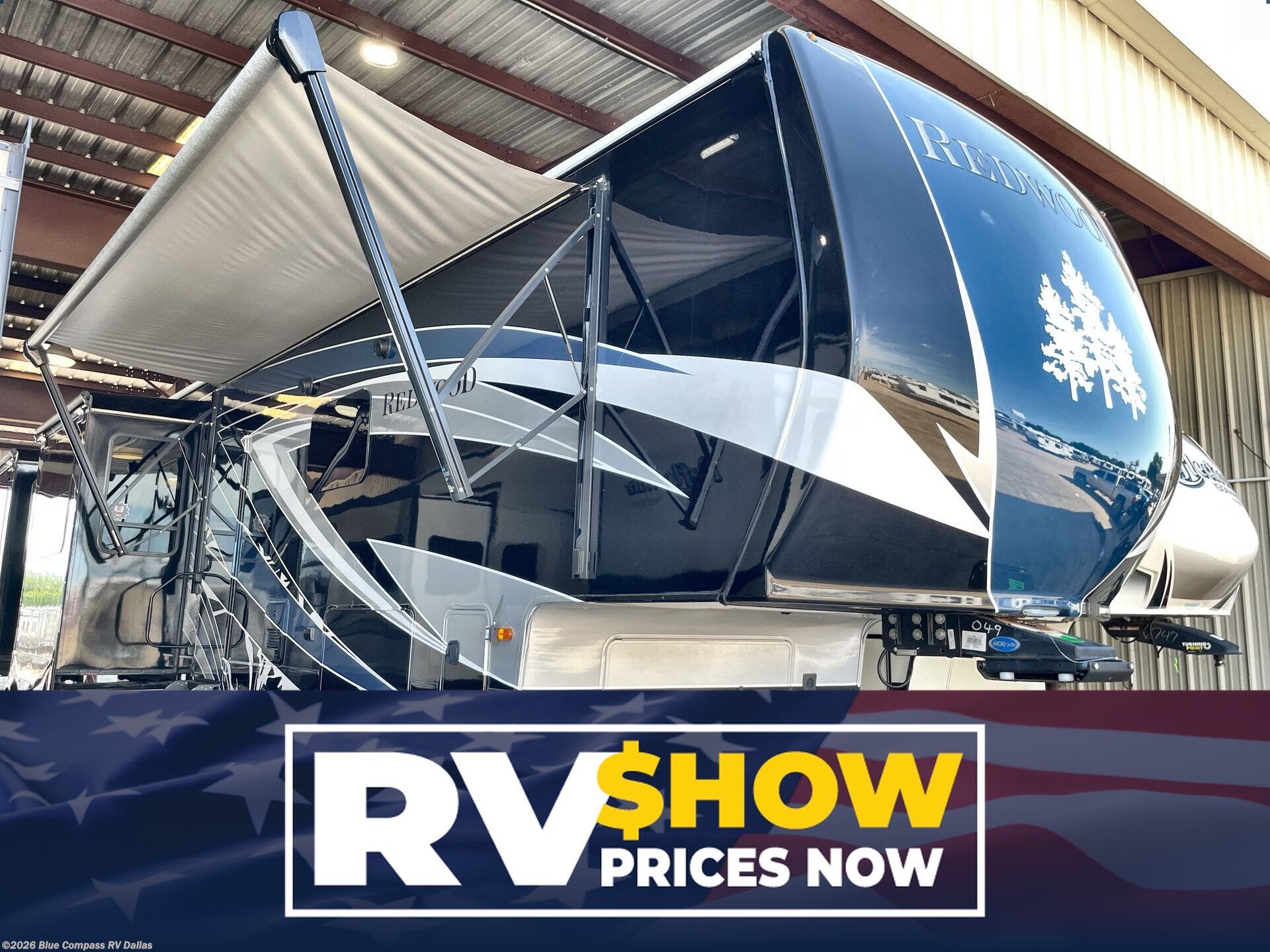 Used 2022  CrossRoads Redwood 4150RD by CrossRoads from Blue Compass RV Dallas in Mesquite, TX