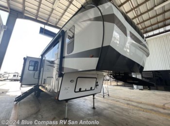 New 2023 Forest River Rockwood Signature Ultra Lite RLF8294BS available in San Antonio, Texas