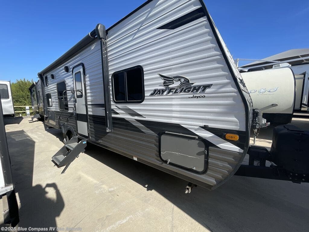 Used 2022 Jayco Jay Flight 264BH available in San Antonio, Texas