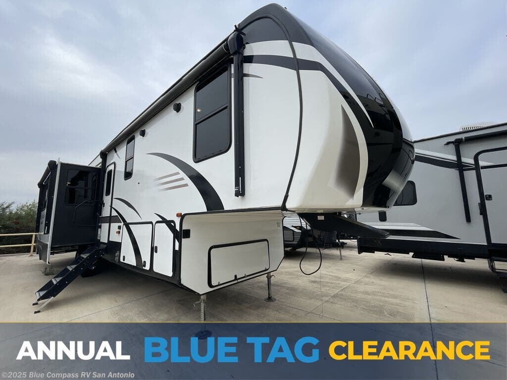 Used 2021 K-Z Durango 348bhf available in San Antonio, Texas