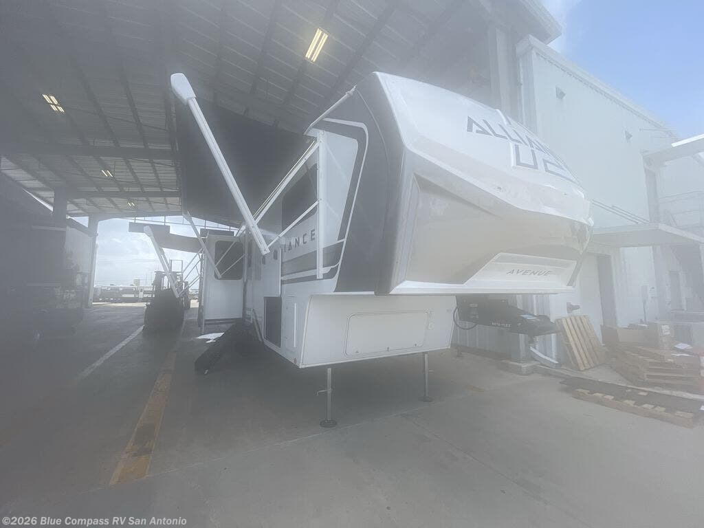 New 2027 Alliance RV Avenue 32RLS available in San Antonio, Texas