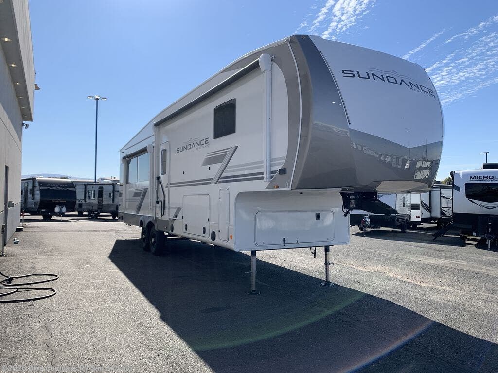 New 2027 Heartland Sundance 32RLBS available in San Antonio, Texas