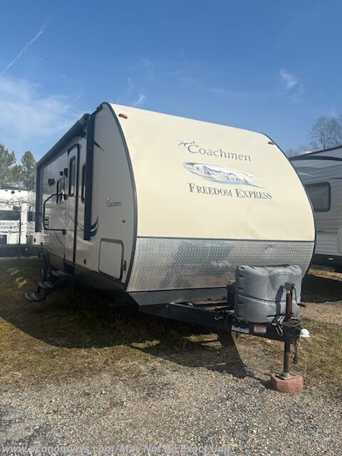 Used 2015 Coachmen Freedom Express Maple Leaf Edition 292 BHDS available in Mechanicsville, Maryland