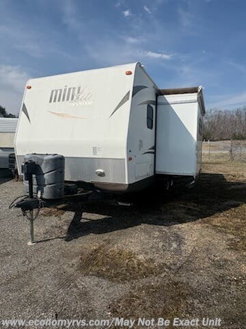 Used 2014 Forest River Rockwood Mini Lite 2504S available in Mechanicsville, Maryland