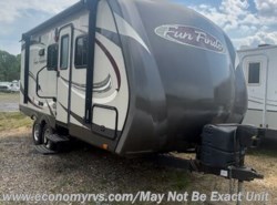 Used 2014 Cruiser RV Fun Finder 210UDS available in Mechanicsville, Maryland