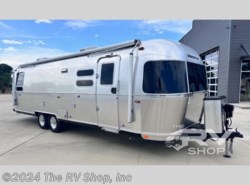 New 2024 Airstream Globetrotter 30RB available in Baton Rouge, Louisiana
