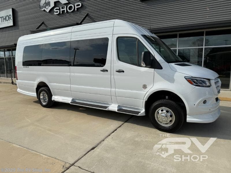 New 2025 OGV Luxury Coach V-Cruise 10OBA available in Baton Rouge, Louisiana