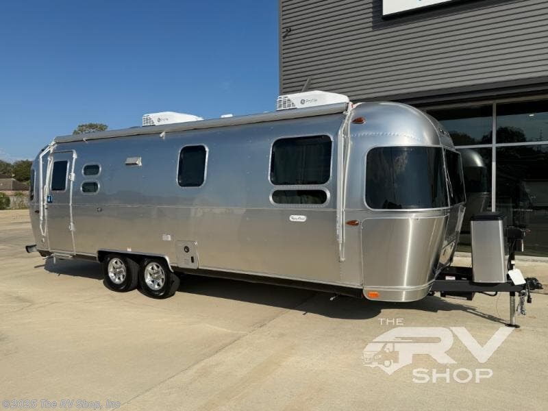 New 2026 Airstream Flying Cloud 27FB available in Baton Rouge, Louisiana