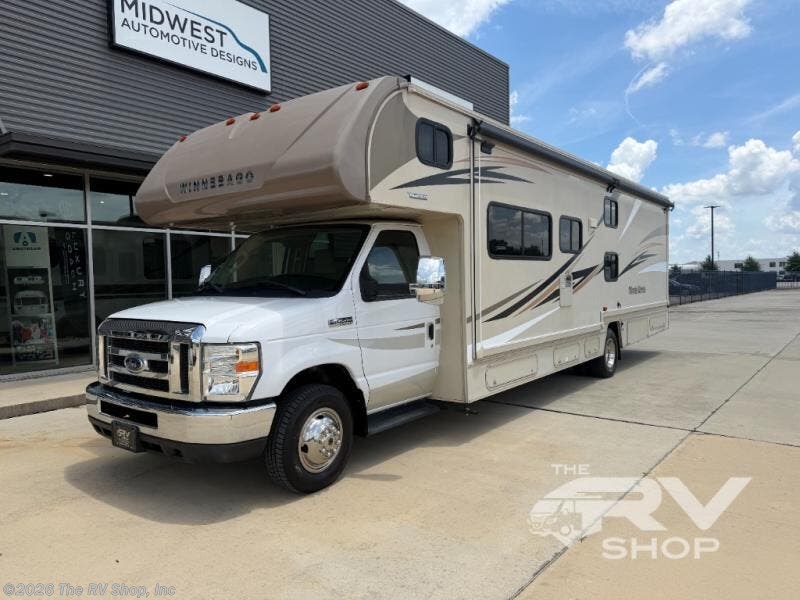 Used 2017 Winnebago Minnie Winnie 31G available in Baton Rouge, Louisiana