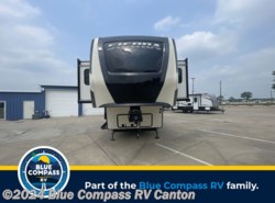 Used 2019 Forest River Sierra 379FLOK available in Wills Point, Texas