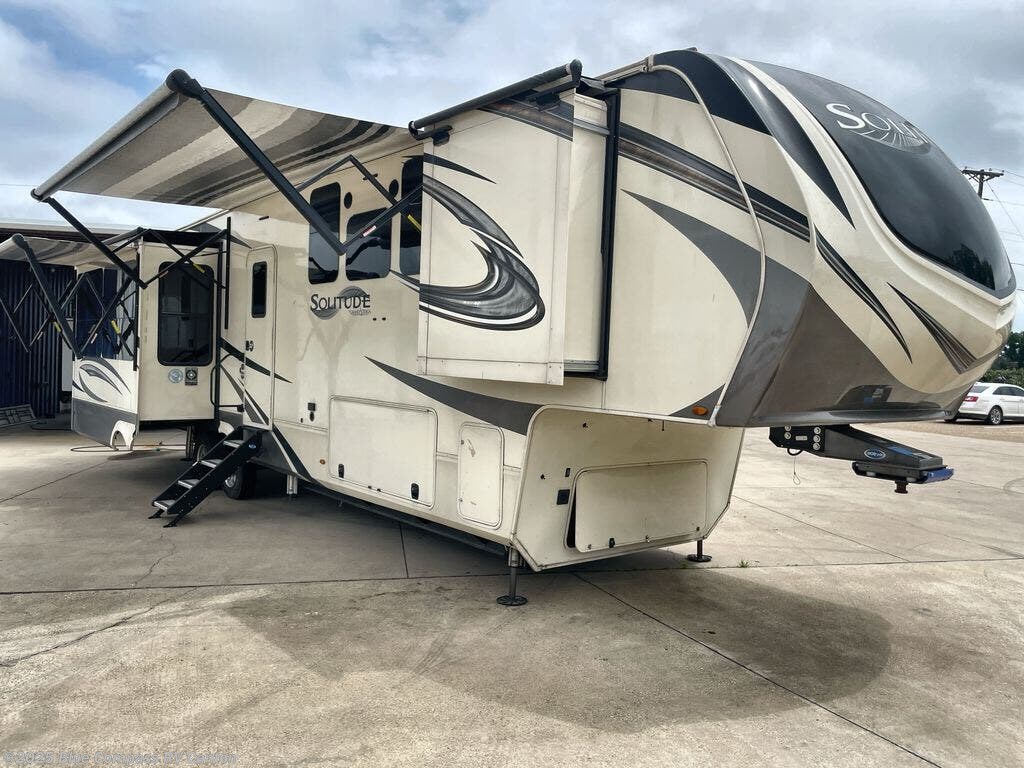 Used 2021 Grand Design Solitude 372wb available in Wills Point, Texas