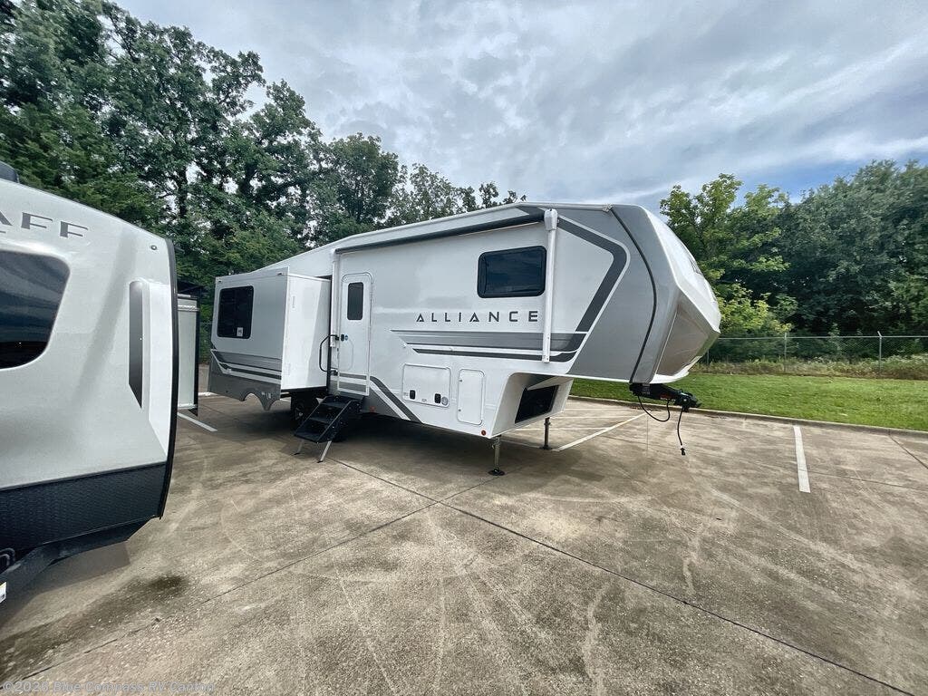 New 2027 Alliance RV Avenue All-Access 25RL available in Wills Point, Texas