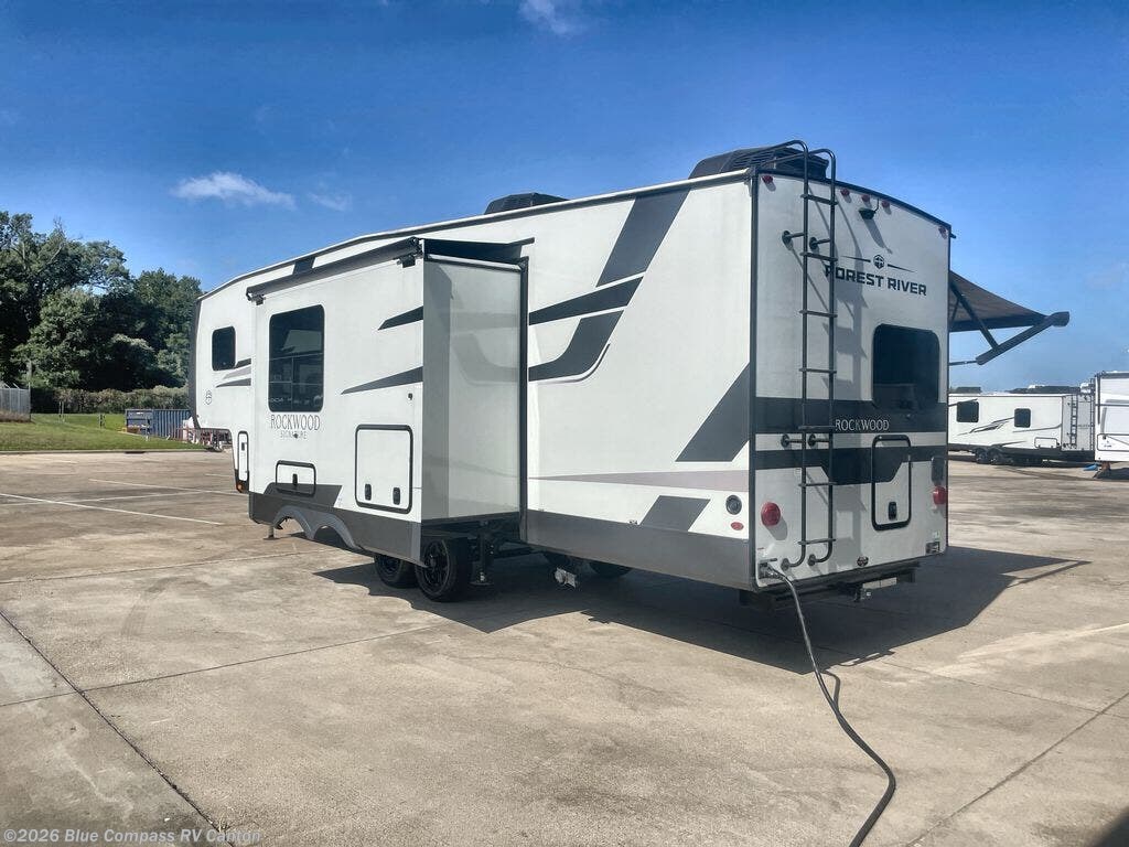 Used 2025 Forest River Rockwood Signature R374DBH available in Wills Point, Texas