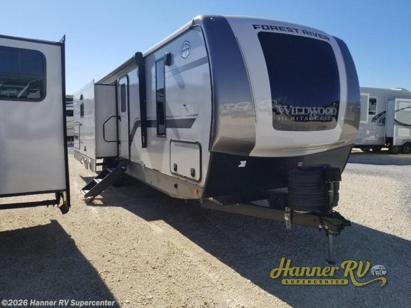 Used 2025 Forest River Wildwood Heritage Glen 273RL available in Baird, Texas