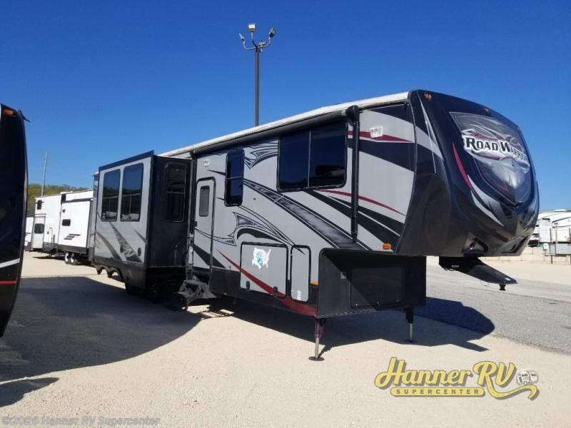 Used 2015 Heartland Road Warrior 425 available in Baird, Texas