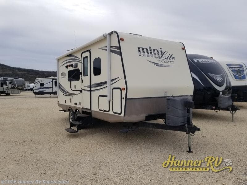 Used 2016 Forest River Rockwood Mini Lite 2104S available in Baird, Texas