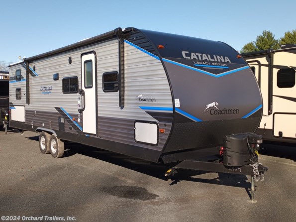 2022 Coachmen Catalina Legacy Edition 293QBCK available in Whately, MA