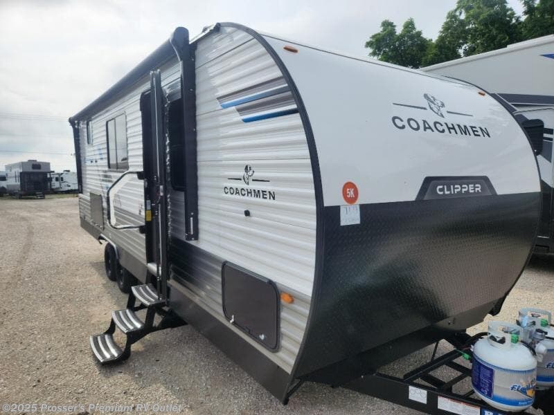 New 2026 Coachmen Clipper 5K Series 25QBH available in Sturtevant, Wisconsin
