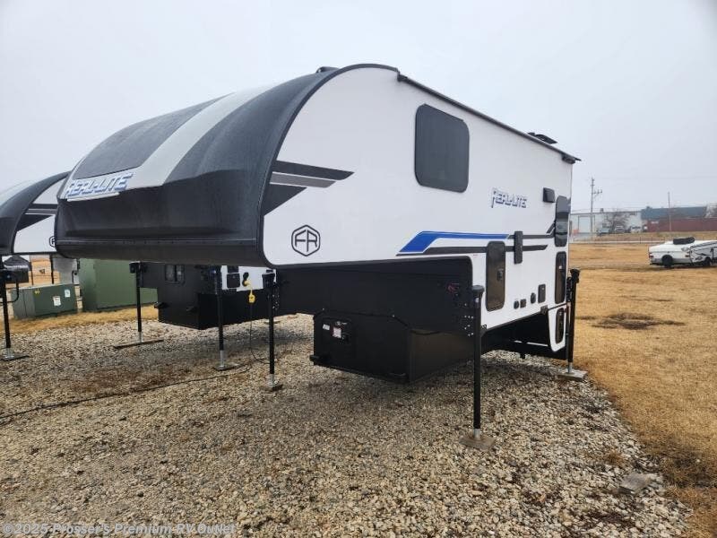 New 2025 Palomino Real-Lite HS-2110 available in Sturtevant, Wisconsin