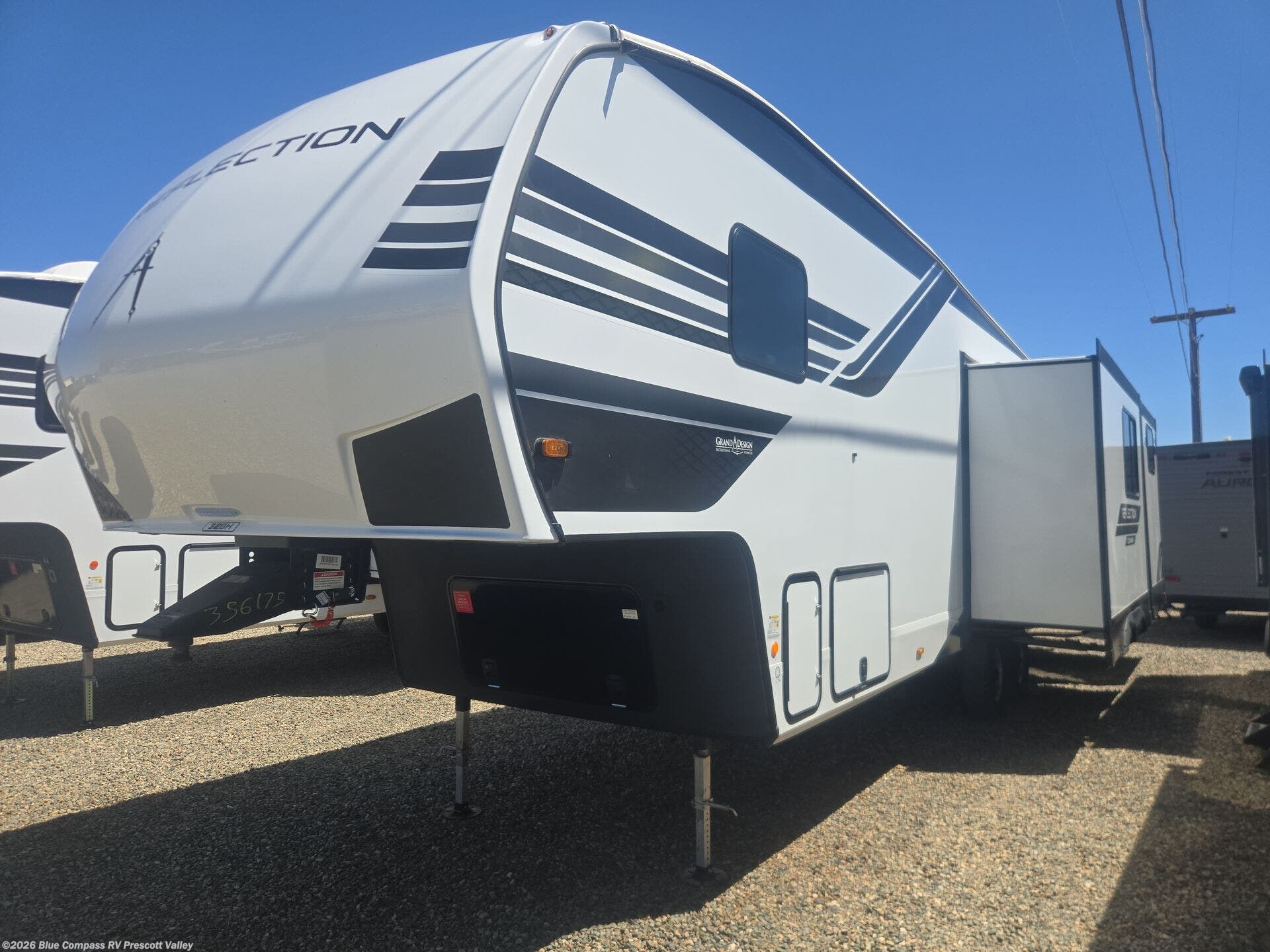 New 2026 Grand Design Reflection 100 Series 32BH available in Prescott Valley, Arizona