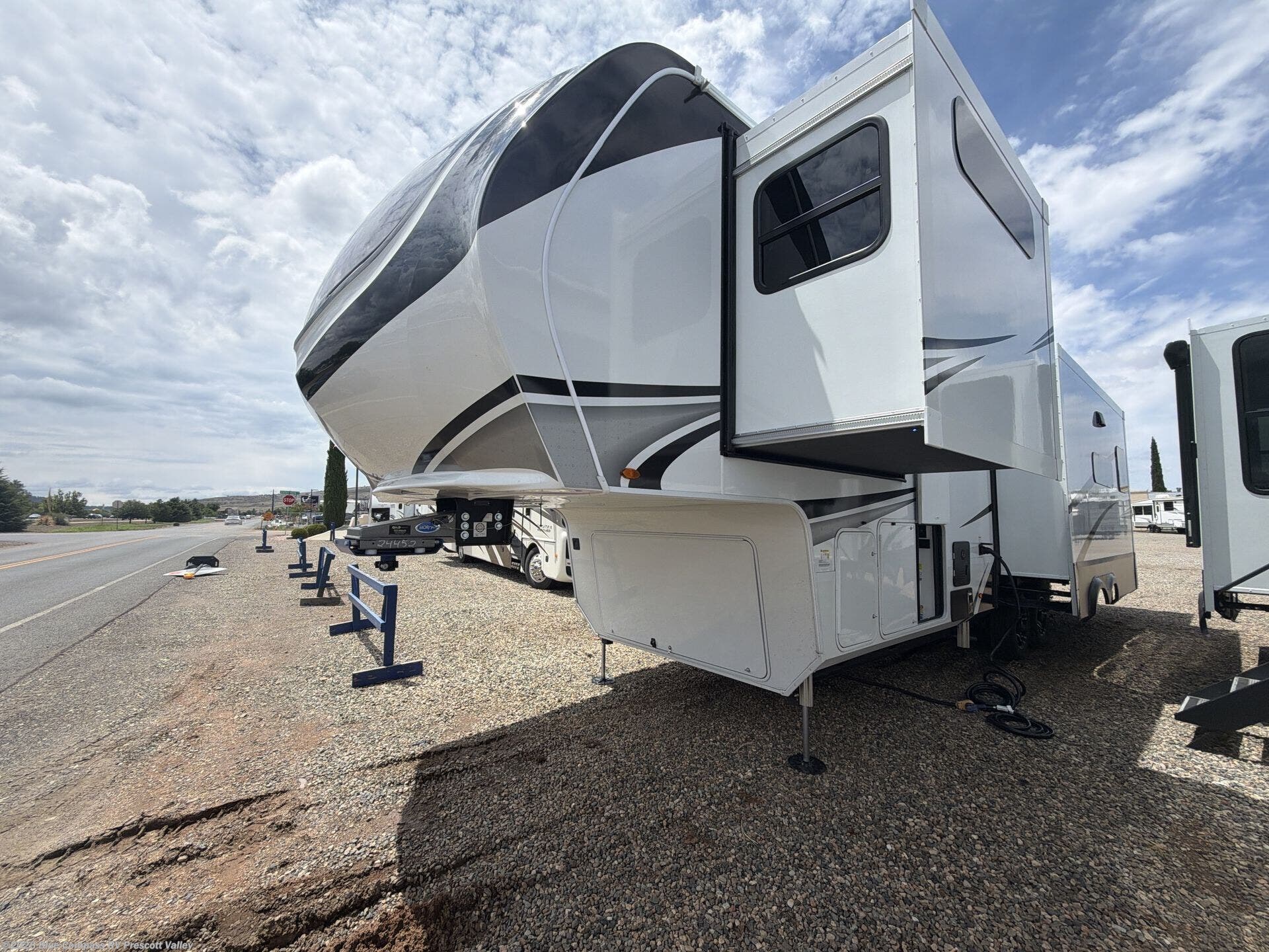 New 2027 Grand Design Solitude 310GK available in Prescott Valley, Arizona