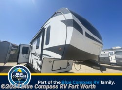 Used 2022 Forest River Flagstaff 529IKRL available in Fort Worth, Texas