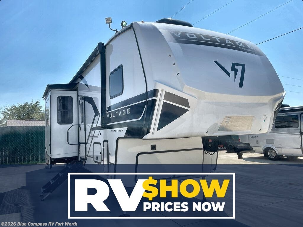 New 2025 Dutchmen Voltage V-Series 3600 available in Fort Worth, Texas