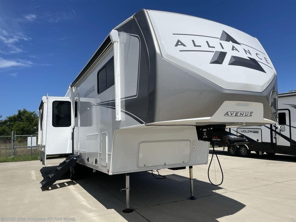 New 2026 Alliance RV Avenue 32RLS available in Fort Worth, Texas