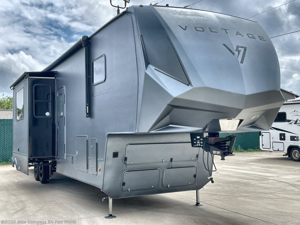New 2026 Dutchmen Voltage V-Series 3850 available in Fort Worth, Texas