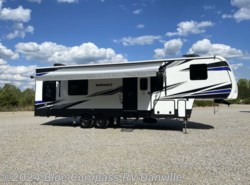 Used 2018 Keystone Fuzion Impact 3219 available in Ringgold, Virginia