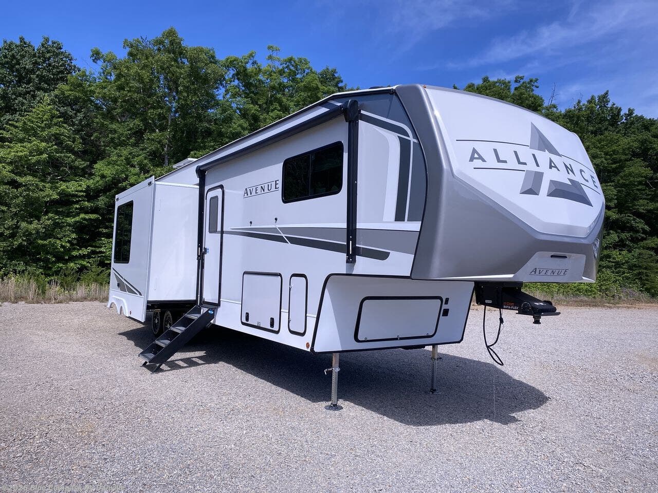 New 2025 Alliance RV Avenue 38DBL available in Ringgold, Virginia