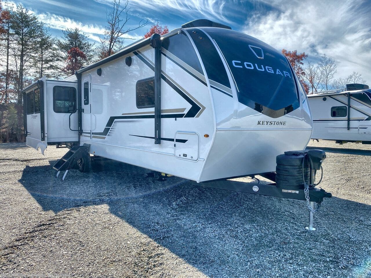 New 2026 Keystone Cougar Half-Ton 33RLI available in Ringgold, Virginia