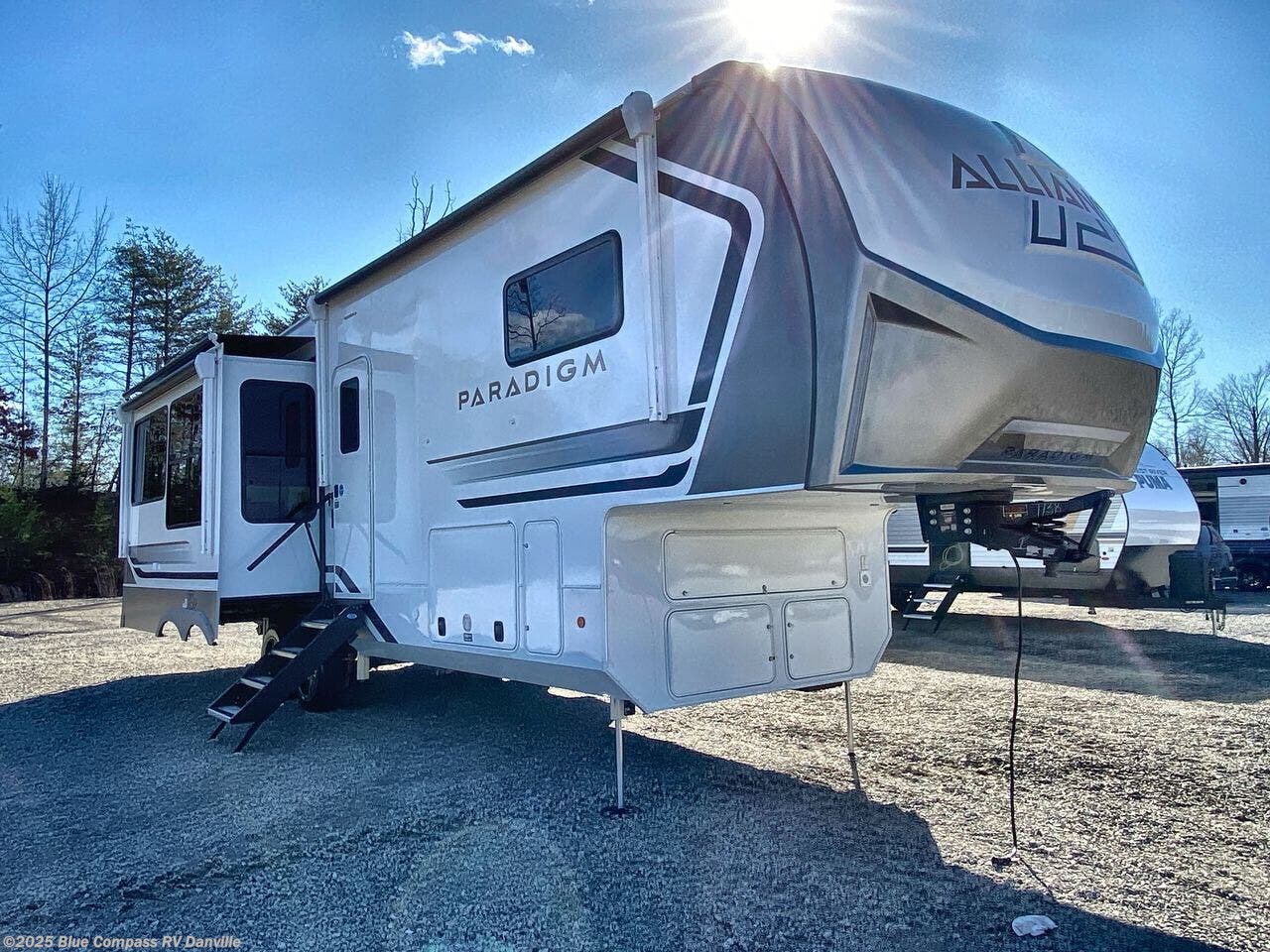 New 2026 Alliance RV Paradigm 310RL available in Ringgold, Virginia