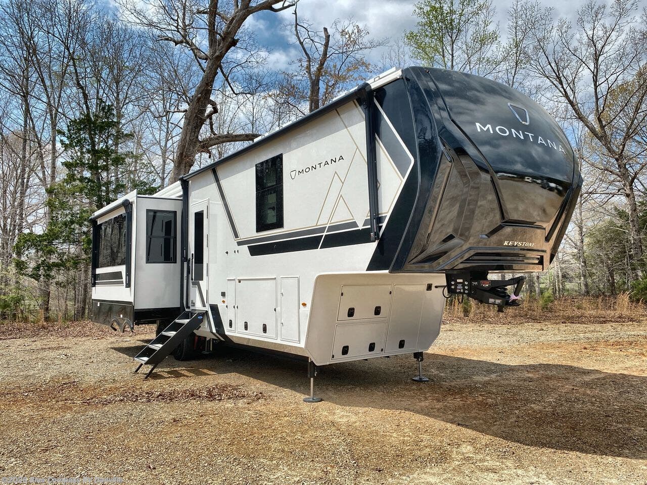 New 2026 Keystone Montana 3100RL available in Ringgold, Virginia
