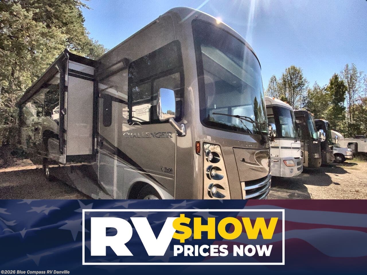Used 2020  Thor Motor Coach Challenger 35MQ by Thor Motor Coach from Blue Compass RV Danville in Ringgold, VA