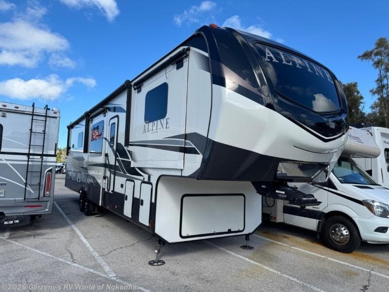 Used 2021 Keystone Alpine 3700FL available in Nokomis, Florida