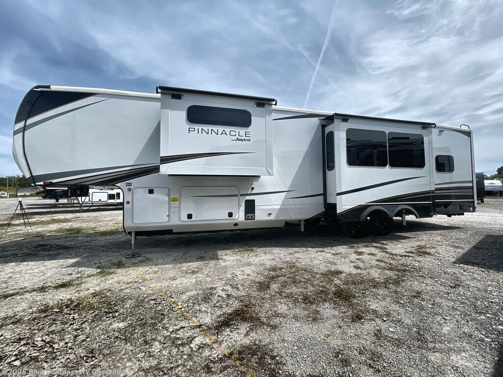 New 2026 Jayco Pinnacle 38FBRK available in Gassville, Arkansas
