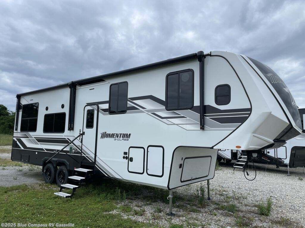New 2025 Grand Design Momentum G-Class 325G available in Gassville, Arkansas