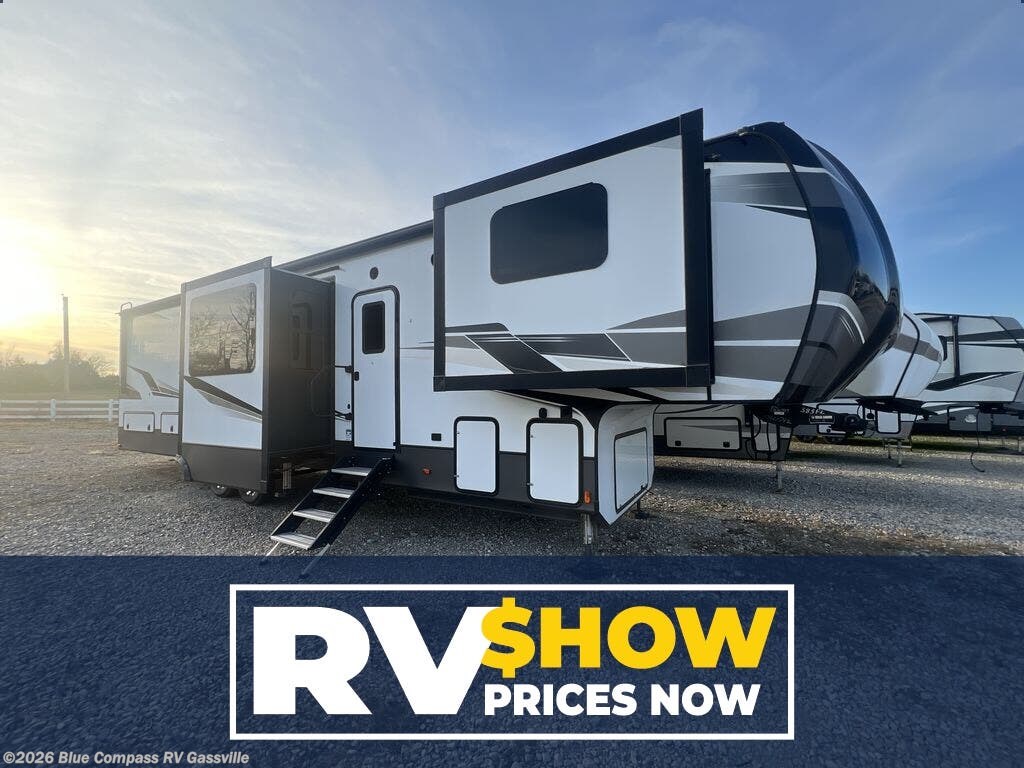 Used 2020 Keystone Avalanche 383FL available in Gassville, Arkansas