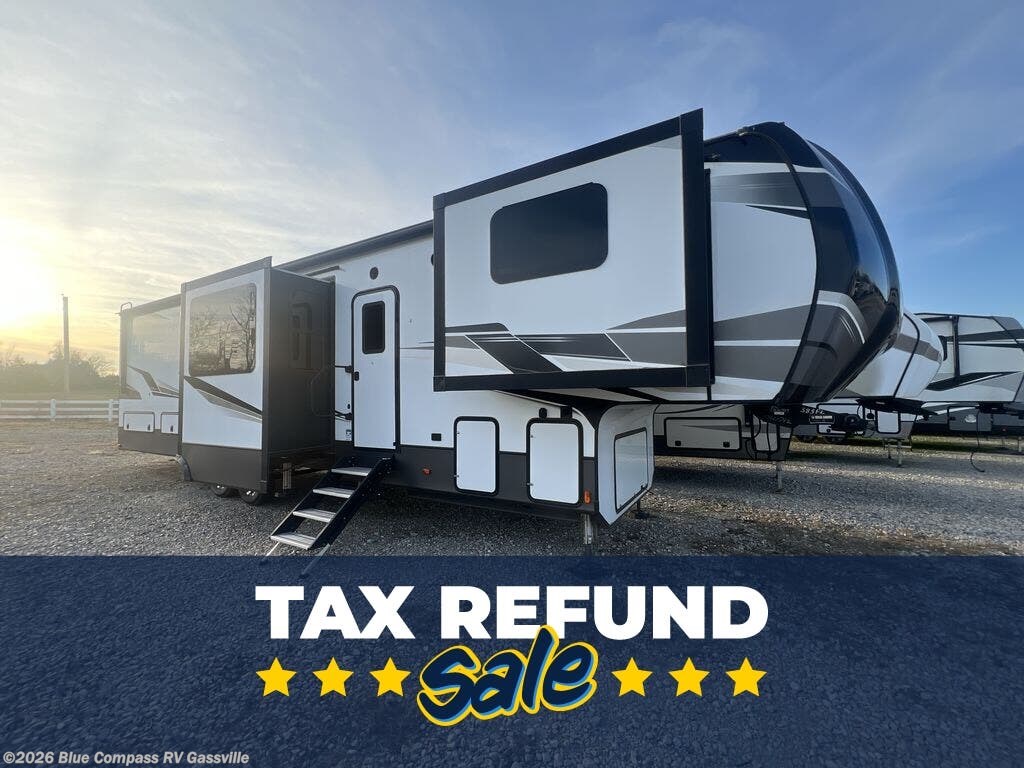 Used 2020 Keystone Avalanche 383FL available in Gassville, Arkansas