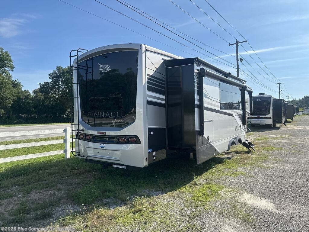 New 2026 Jayco Pinnacle 38FBRK available in Gassville, Arkansas