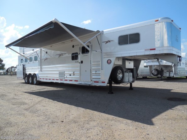 2024 Platinum Coach Outlaw 4H 16' 8" side/slide WI-FI Smart TV's!! OUTLAW available in Kaufman, TX