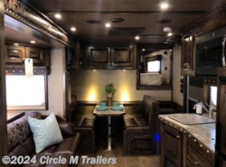 2024 Platinum Coach Outlaw 4H 16' 8" side/slide WI-FI Smart TV's!! OUTLAW
