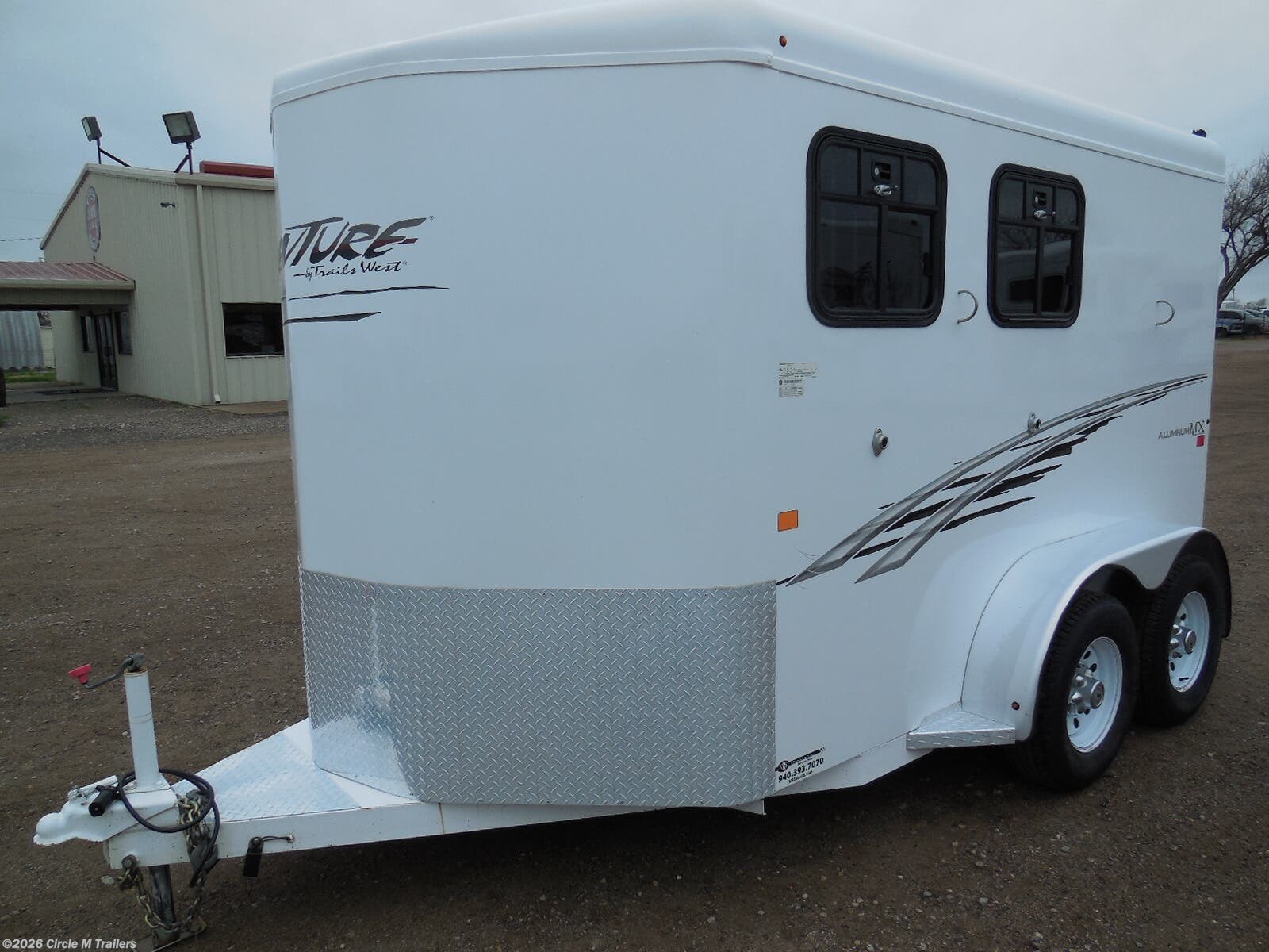 Horse Trailer 2015 Trails West Adventure / MX 2 horse bumper pull
