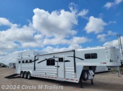 2023 Platinum Coach Outlaw 4 Horse 15'4" LQ, Side load, slide out, OUTLAW