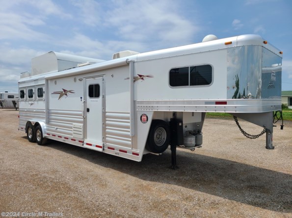 2017 Platinum Coach 3 Horse 12'4" Couch & Corner Bench!! available in Kaufman, TX